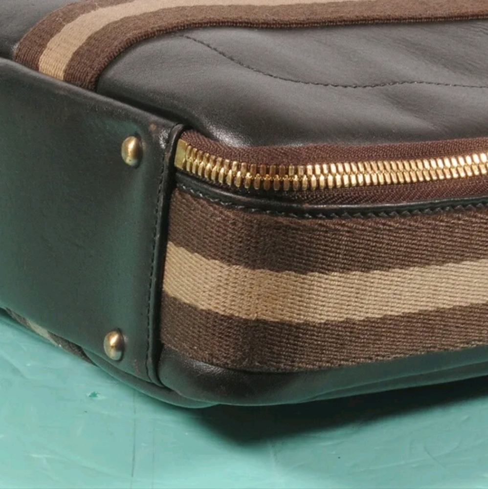 SOLD MCM 2way Leather Document Notebook Cross Shoulder Bag + Dust Bag. - Picture 7 of 10